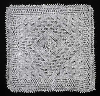 Thin shawl 110x100 sm (A498)