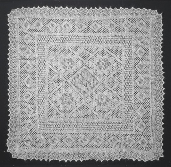 Thin shawl 115x115 sm (A486)