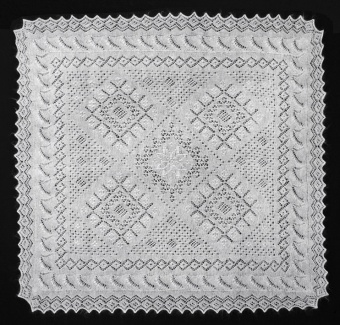 Thin shawl 115x115 sm (A490)